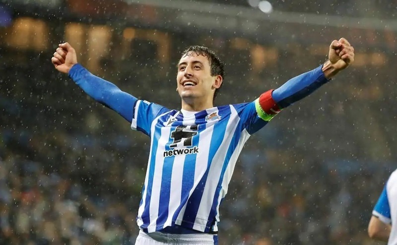 Mikel Oyarzabal hồi trẻ trong màu áo Real Sociedad